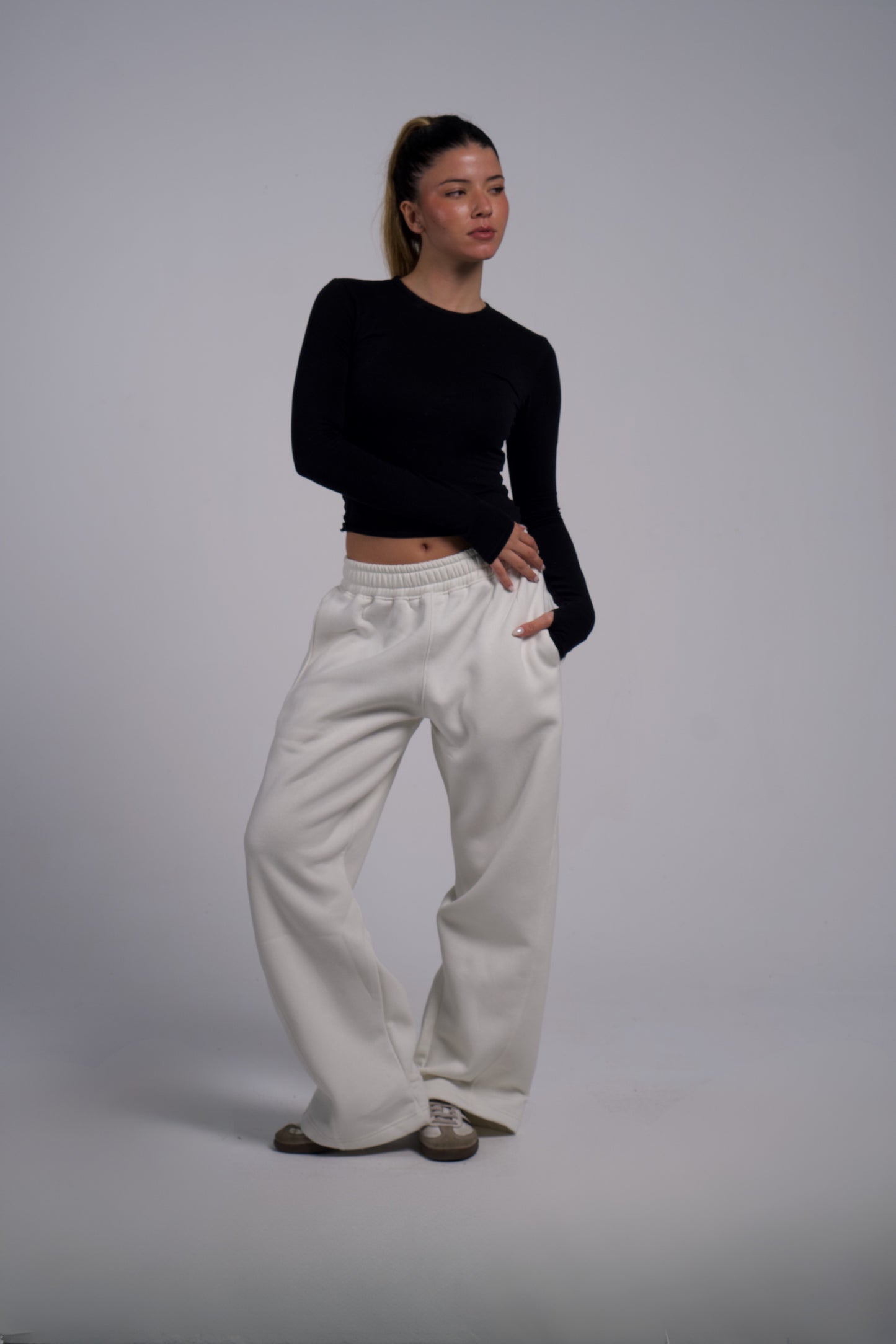 STONE WHITE SWEATPANTS